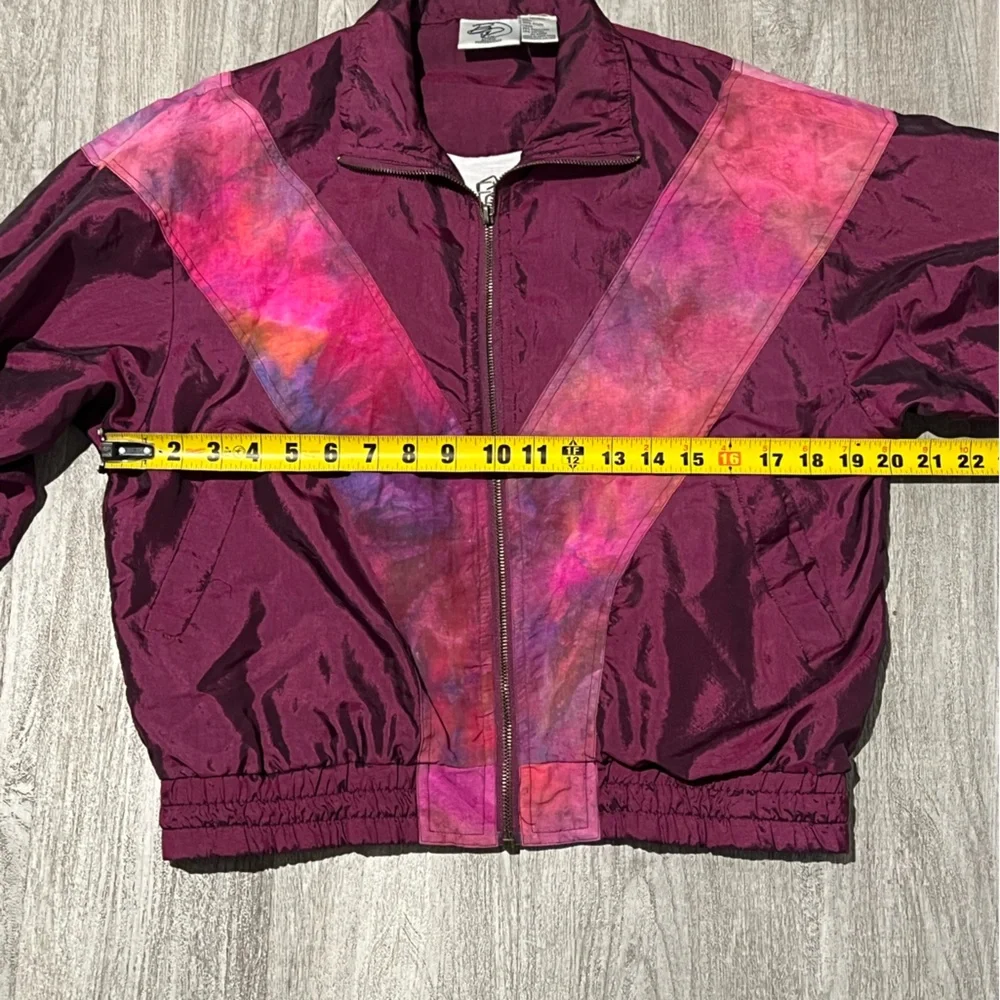 Vintage Beyond Performance metallic maroon windbreaker - Picture 14 of 17